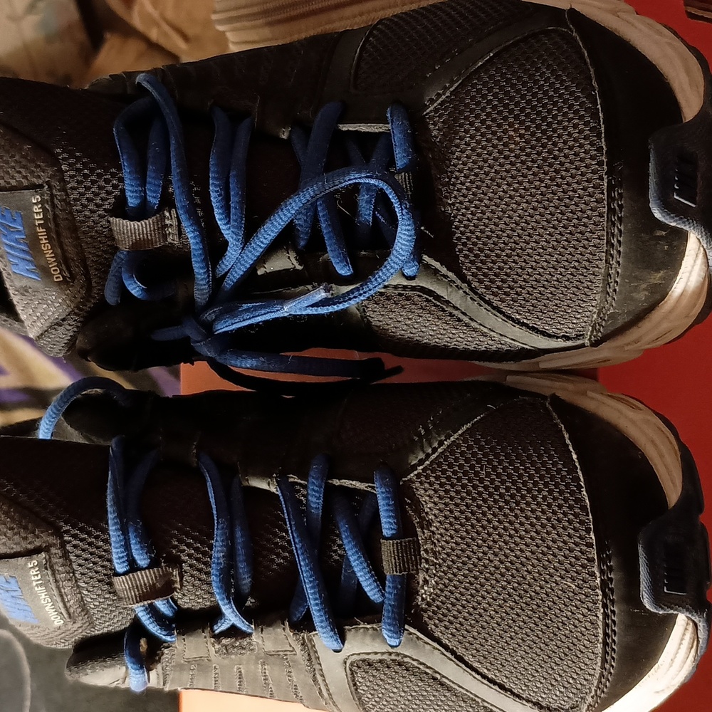 Nike Down Shifter black and purple size 11